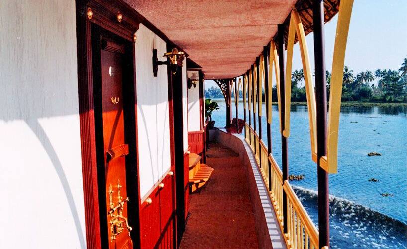 بوليكاتيل هاوس بوتس, Alleppey 3